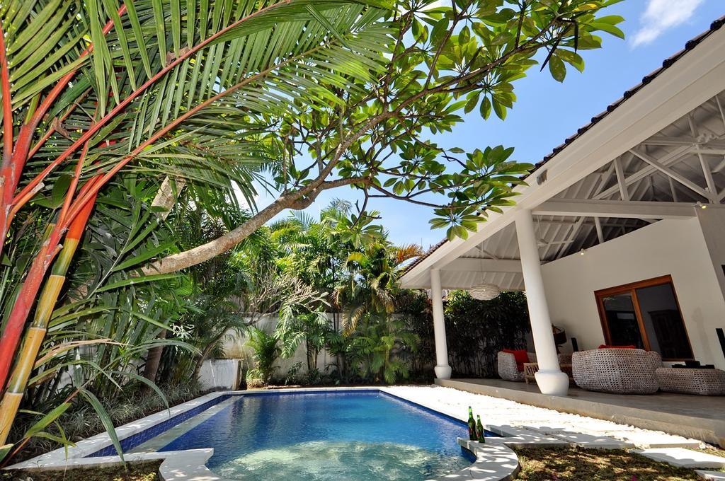 Villa Camelia Seminyak  Luaran gambar