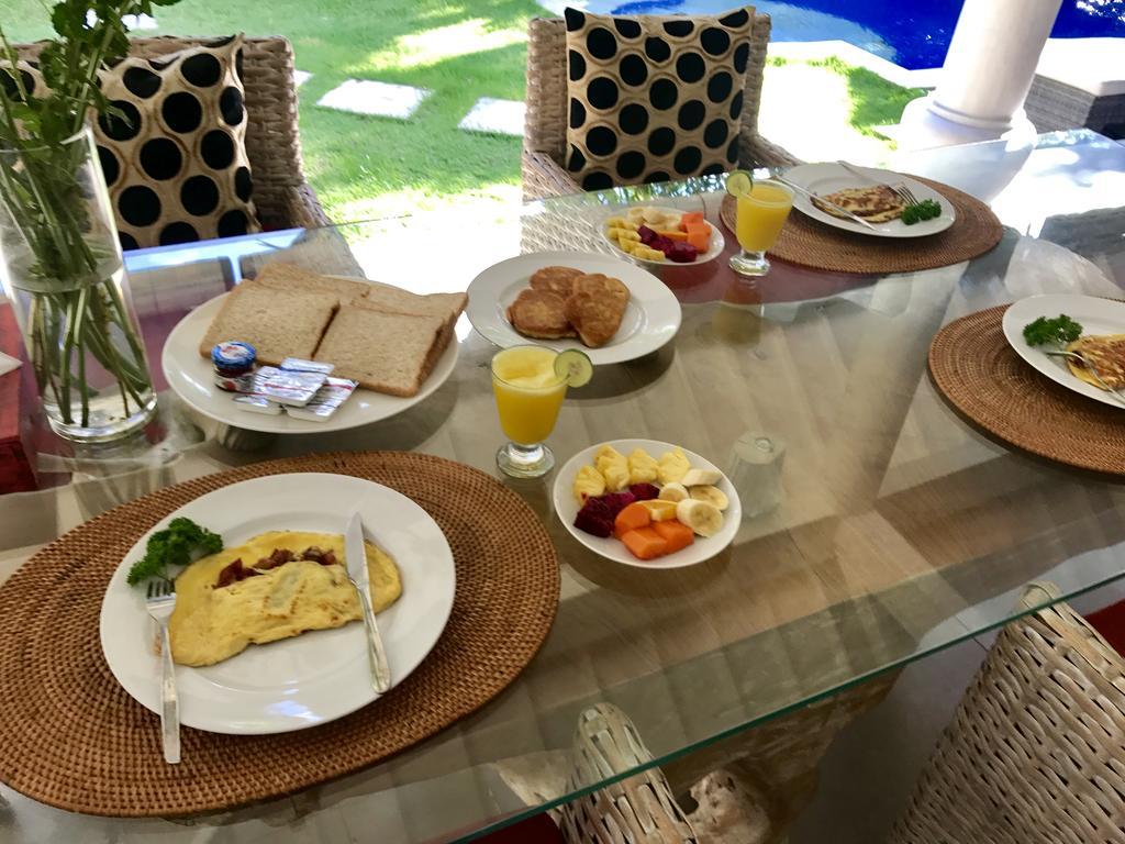 Villa Camelia Seminyak  Luaran gambar