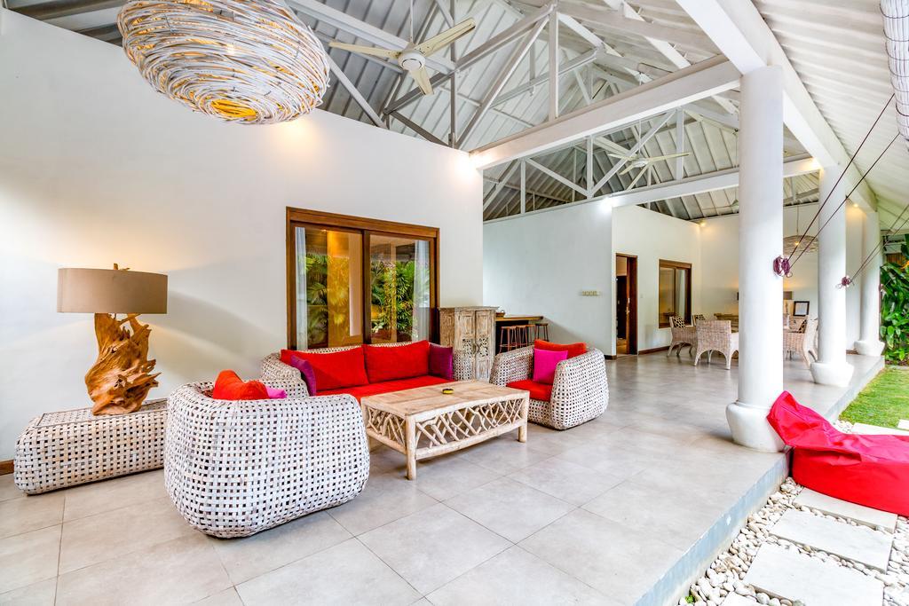 Villa Camelia Seminyak  Luaran gambar